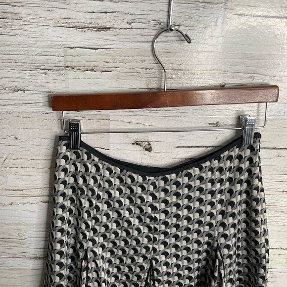 White House black market swing skirt size 2 black gray - Picture 3 of 10